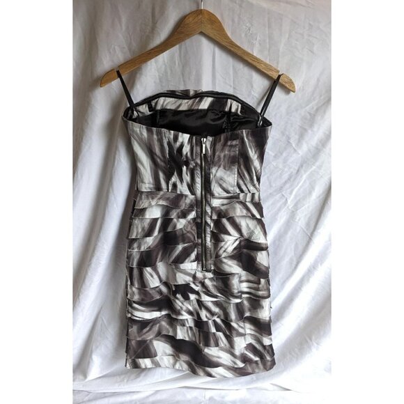 BEBE Perry Purple Strapless Stripe MiniDress Noir Rough-Cut Ruffle Skirt Size S - Picture 5 of 5